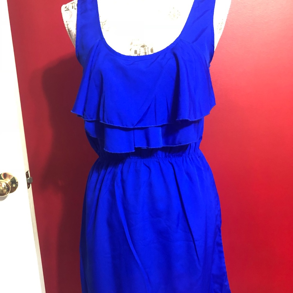 blue dress